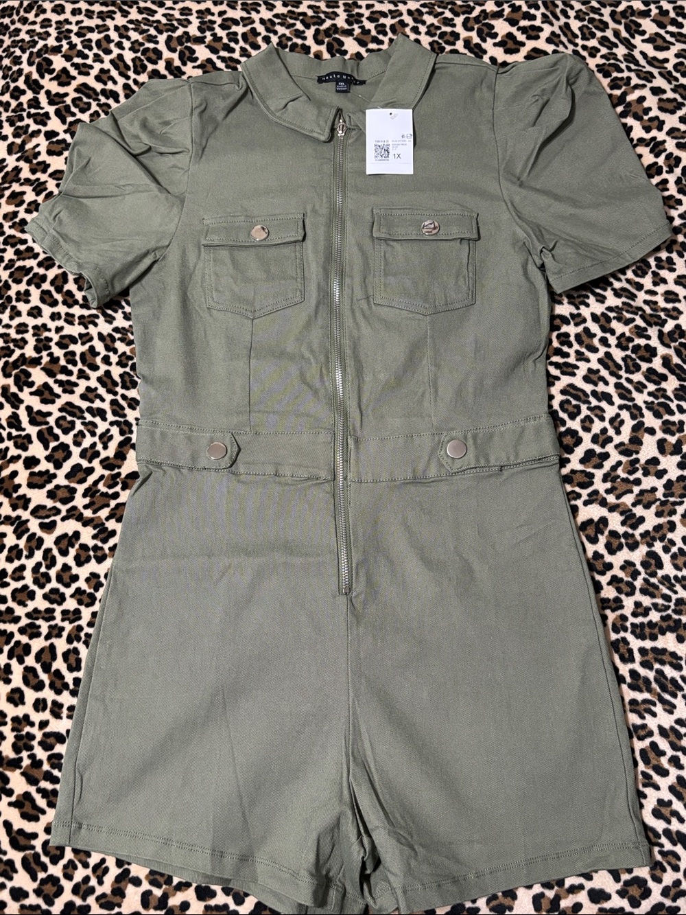Utility ROMPER 💚 Olive Green Plus 1X Stretch Collared Jumpsuit Shorts Safari